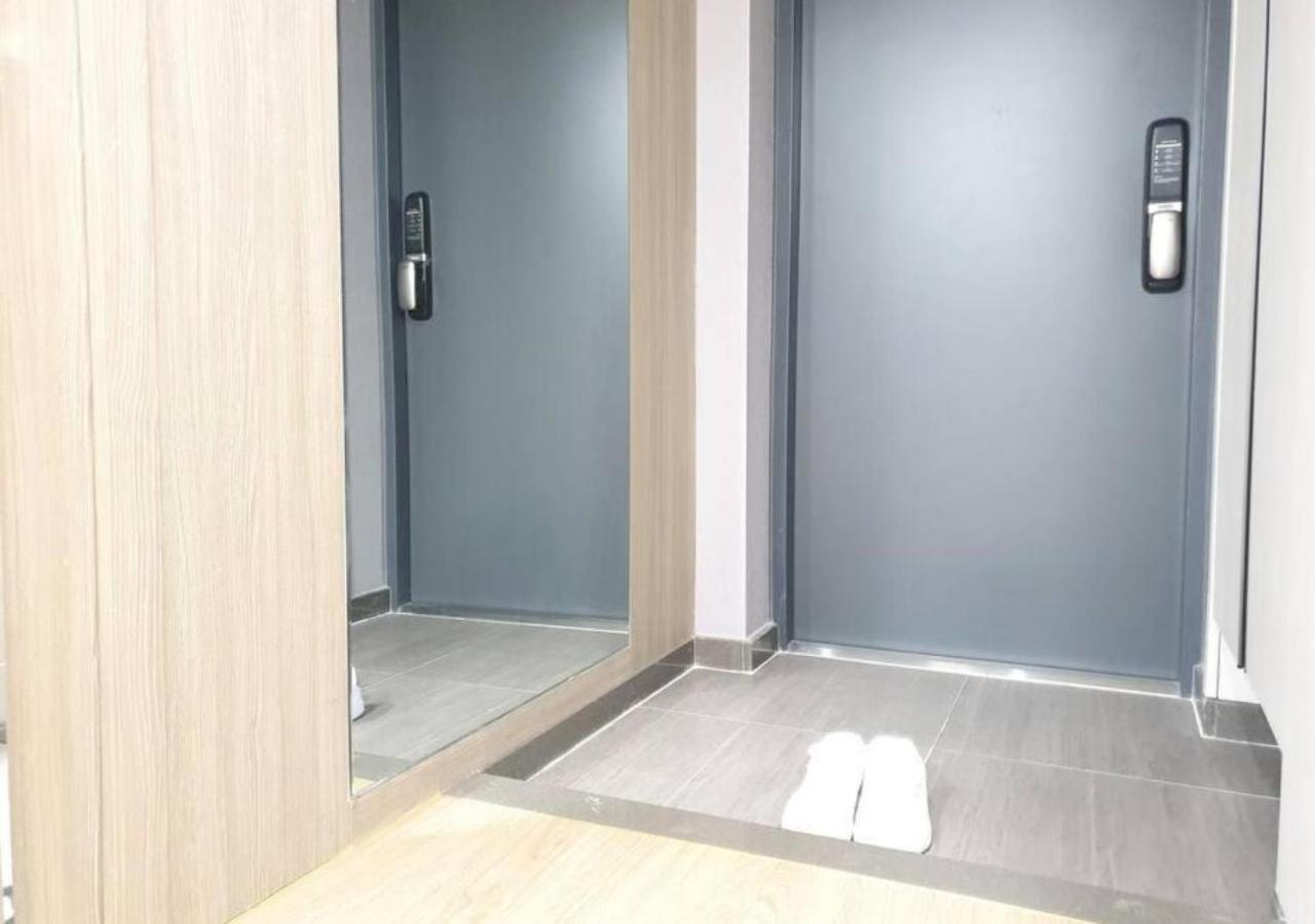 Holiday Apt Gwangan Beach Пусан Экстерьер фото