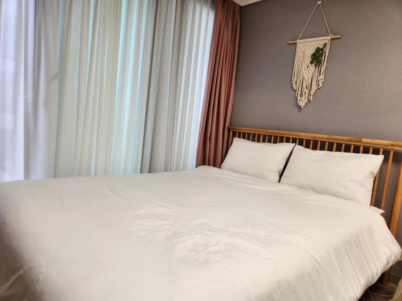 Holiday Apt Gwangan Beach Пусан Экстерьер фото